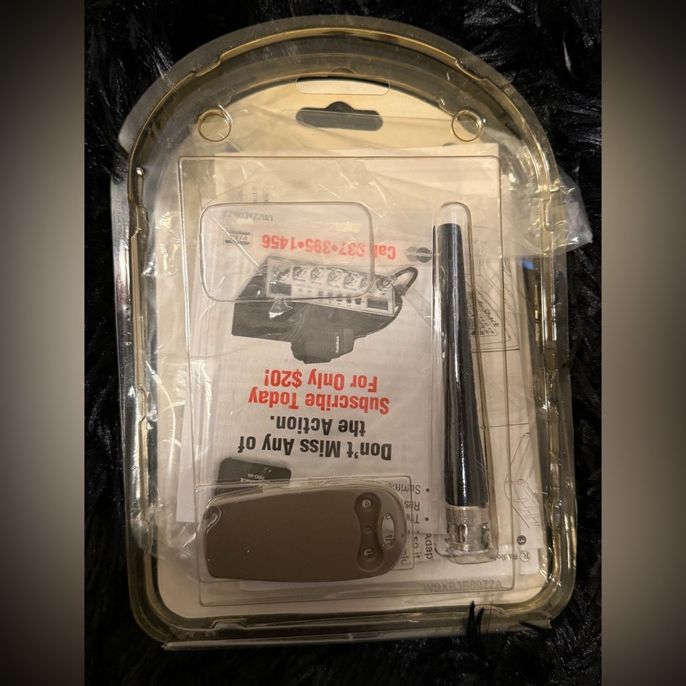 NASCAR Scanner Bundle Uniden BC92XLT RadioShack + 3 Headphones - Picture 5 of 6
